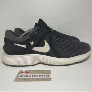Nike Men’s Revolution 4 Flyease AA1729-001 Black Running Gym Size: 10.5 Shoes